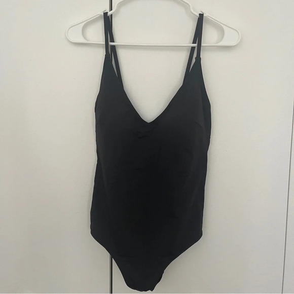 Swimwear 1 piece 14 black H&M removable pads NWT - Picture 2 of 4